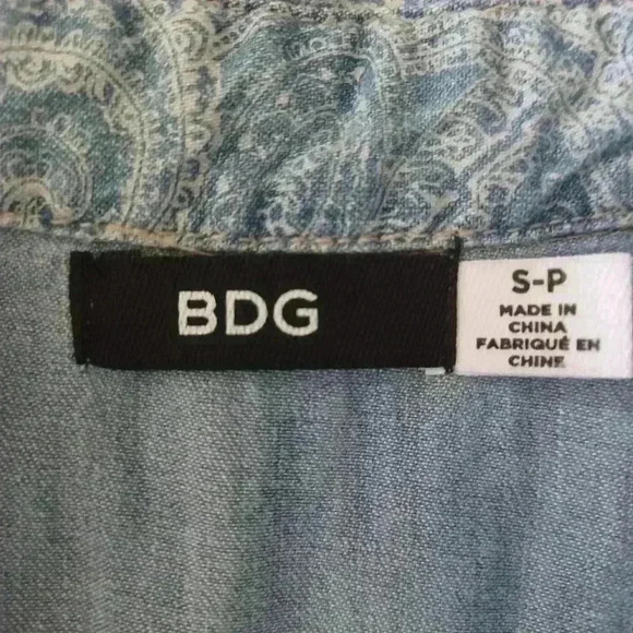 BDG Urban Outfitters Women's Denim Paisley Button Down Boho Vest S - Picture 10 of 13